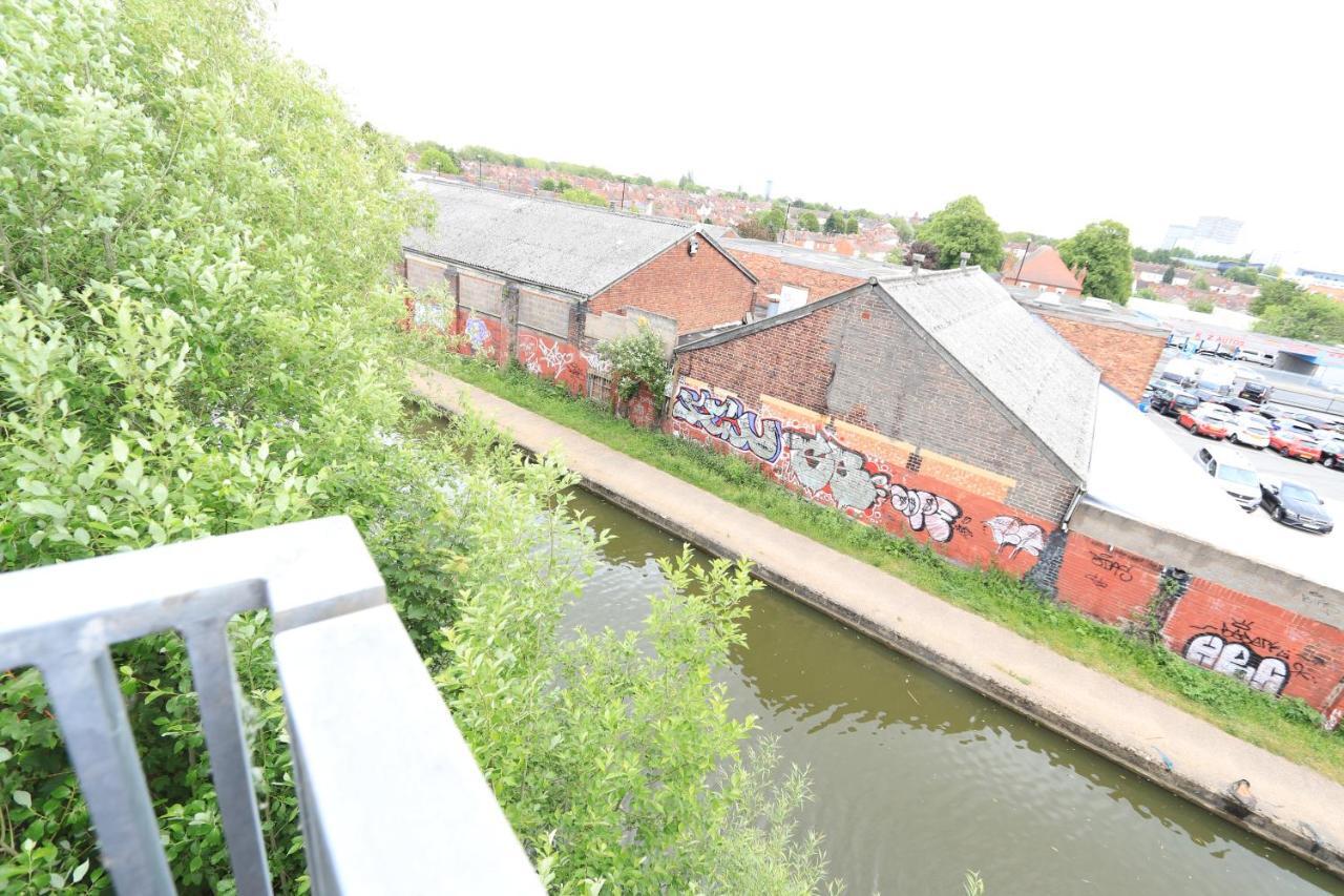 Ecohome On The Canal In A Historic Site Near Apartment Coventry